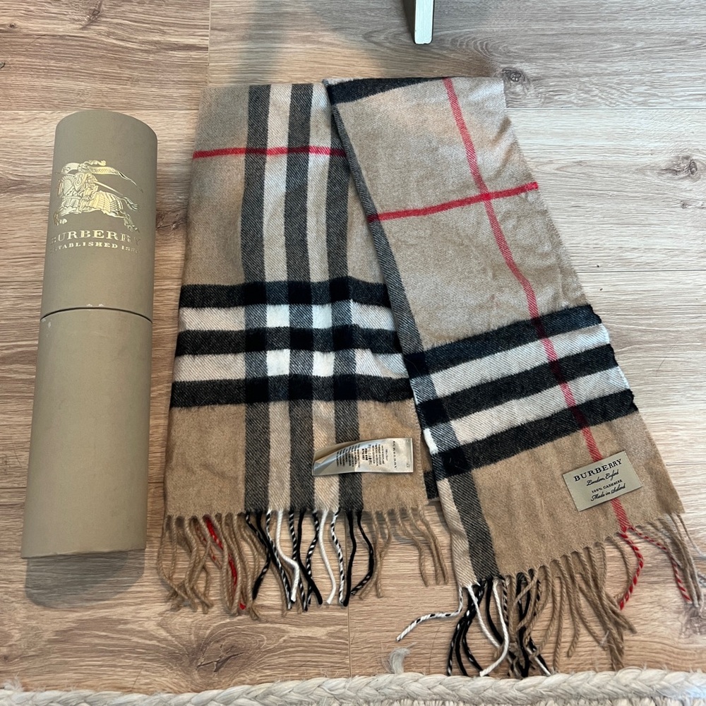 Burberry scarf authentic